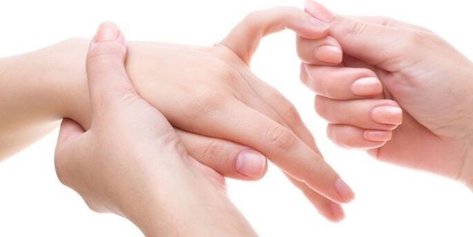 Esneme sırasında parmaklarda eklem ağrısı